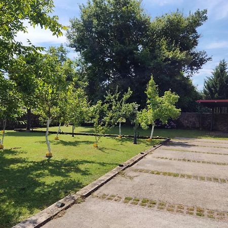 Posada Real La Montanesa Corrales De Buelna ภายนอก รูปภาพ