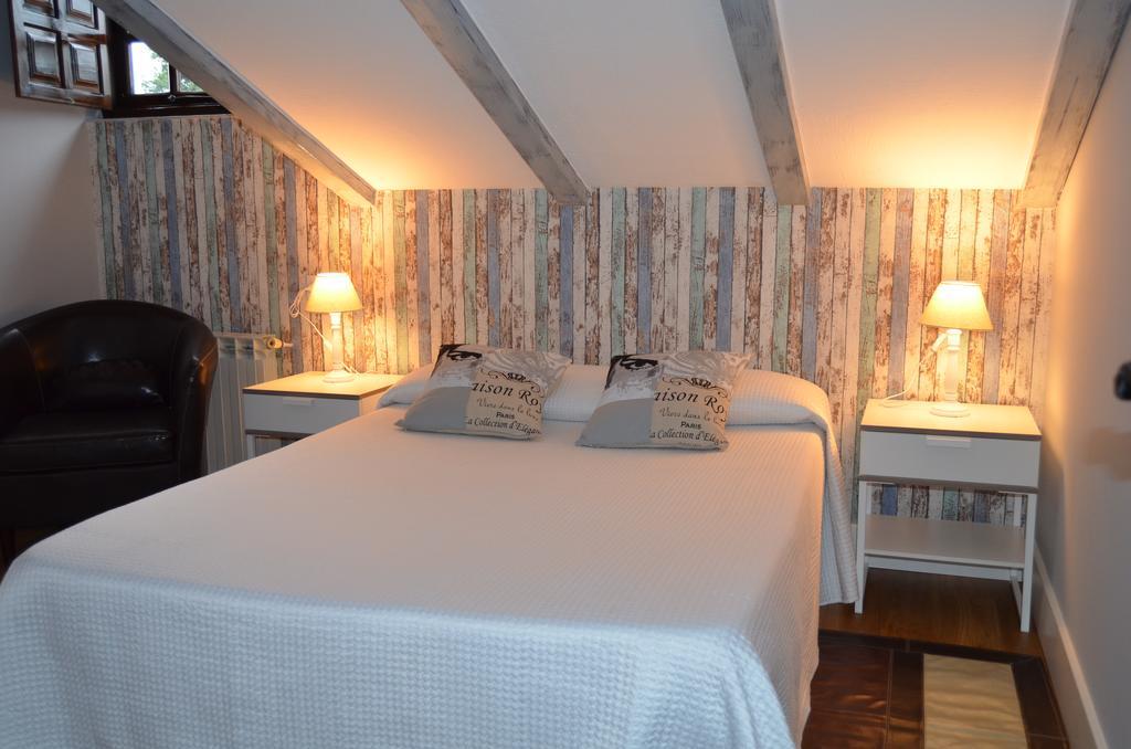 Posada Real La Montanesa Corrales De Buelna ห้อง รูปภาพ